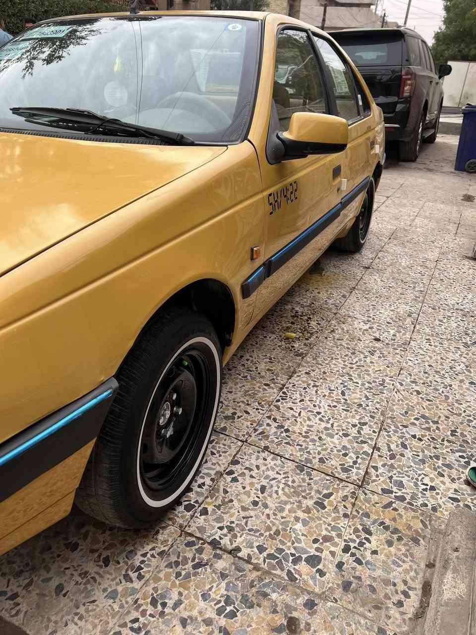 السلام عليكم
عندي بيجو لميس لبيع موديل 2016 لشبول نفخ السياره بسمي رقم إنكليزي السنويه الى 2030 هزه جديد ومصفره هيئه وغرامه تحويل ثاني يوم 
السياره مكفول من الضربه والصبغ وتبديل ، عدا بيها صبغ على كد شبرا بلباب الخلفي الأيمن   شرط السونار 
محرك كير صدر تبريد مكفول السياره جاهزه كبل لشارع 
العنوان البلديات شارع المصرف 
السعر 47 وبيها مجال لشراي 
أي استفسار رقمي ***********
