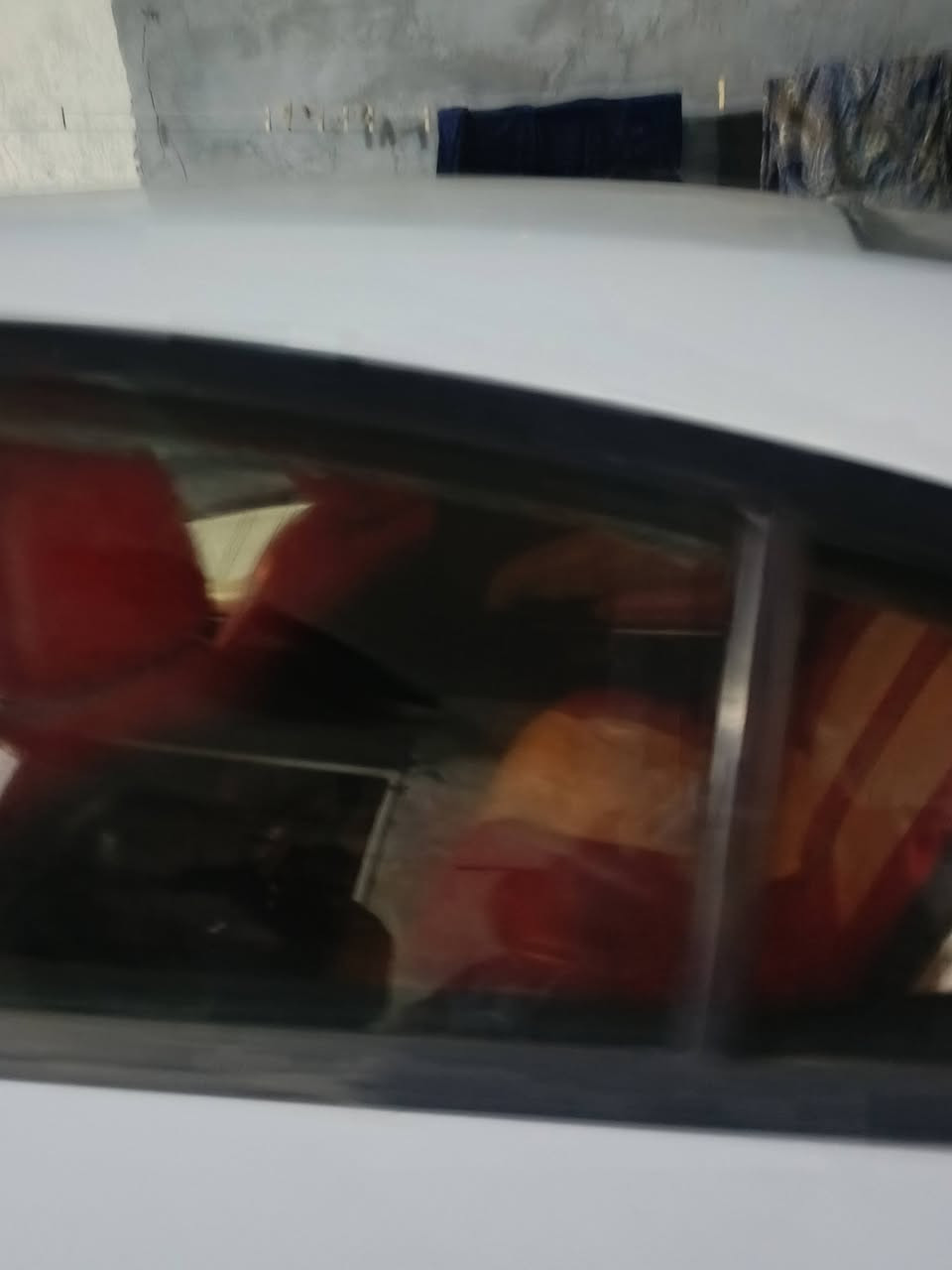 سلام عليكم اخوان دوج تشارجر للبيع 2013  ابيض السياره خليجي فتحه بانوراما داخل احمر. گير طياره وباقي المواصفات معروفه رقم بغداد  السياره حادثه بنيد وجاملغات اثنين تبديل نفس اللون مكان السياره بغداد المحموديه السعر 160 وبيه مجال هذا رقم صاحب السياره اخوان اني مكلف بالنشر ***********
