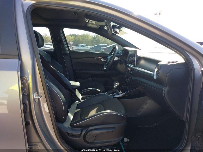 🔴 اعلان مزاد  🔴
~~~~~~~~~
🚘نوع السيارة :  فورتي  2024

🔍الفئة: جيتي لاين 

❌الحادث او الضرر : كما موضح بالصور  

🚀حجم المحرك :   2.0L

⚙️السلندر: 4

🛞 نظام دفع المركبة:  ثنائي

💰#السعر : حسب المزايدة  

🗒تاريخ مزاد السيارة :# 1/4/2026

لحضور المزاد الرابعة عصرا لدى مكتبنا ‼️ 
*********************************************
*********************************************
☑️عنوان النجف الاشرف / المناذره /بدايه شارع الحيره..
☎️للاستفسار والاتصال على الارقام التالية ☎️: 
مكتب ياسر العبايجي للمزادات الامريكيه
***********
***********
_________________
🏦 مكتب ياسر العبايجي للمزادات الامريكية والكندية لتجارة جميع انواع السيارات الوارد الامريكي 🇺🇸والكندي 🇨🇦 
 اختصاص مزاد( COPART ,IAAI, MANHEIM)
