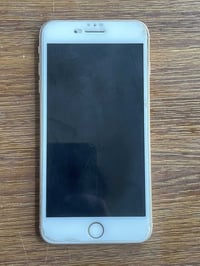 آيفون 8 بلس • ٢٥٦ • شاشه مبدله