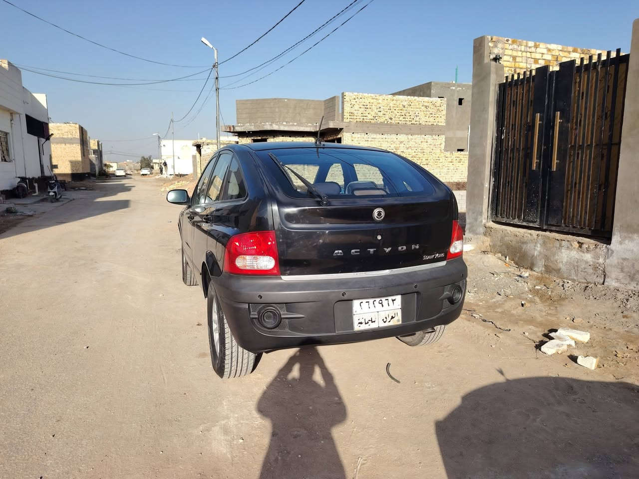سلام عليكم للبيع نوع اكتيوان  موديل. 2008  خليجي صنع كوري كفاله عامه من ضربه وتبديل وصبغ كلهه عله بلاد فول مواصفات دفع رباعي فور ويل فتحه بلقماره شاصي مو برانكيت تحكم ستيرن حساسات امامي وخلفي مكينه وكير كارتون بلاد اربعه سلندر خراطيم مالسدس بلاد حداديه أماميه وخلفيه جديده كهربائيات كلها شغاله تبريد شغال تدفئه تخم تاير سياره ما عايزه برغي ماشيه 250 حقيقي كلهه عله وضع الشركه راعيهه بغداد تحويل مباشر غرامه مصفره مكان سياره ديوانيه السعر (58) وبيهه مجال بيع مستعجل ***********
