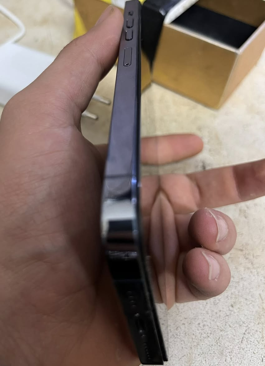 سلام وعليكم ايفون ١٣برو ماكس مقفول ايكلود ذاكرته ٥١٢. مبدل شاشه GS فقط    جهاز حيل نضيف ضمان  من البيت ابيعه مكاني المشتل  توصيل ماعندي ***********
