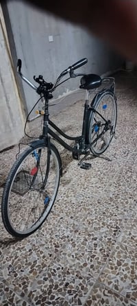 بايسكل البيع حجم 26 نضيف السعر 50.بي مجال الطيبين. هذا الرقم. 07774113...