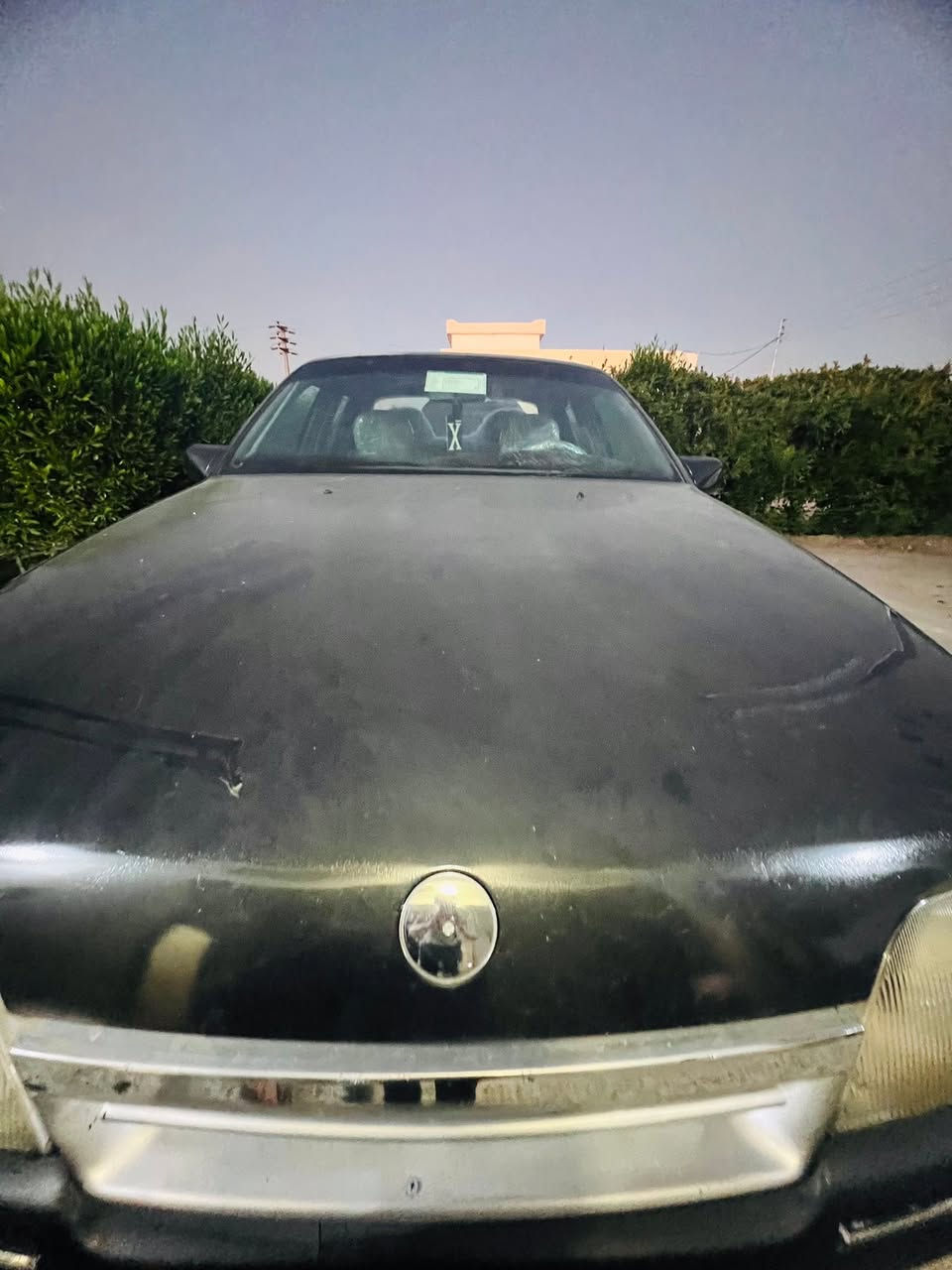 سلام عليكم أوبل موديل ١٩٩٠رقم انبار نكليزي تحويل ثاني يوم محرك جديد كهربائيات كله شغله صدر خير من الله مصبوغه خزام فقط داخله كلش حلو 
سعر ٢٦ وبيه مجال مكان الانبار الكرمه 
***********
