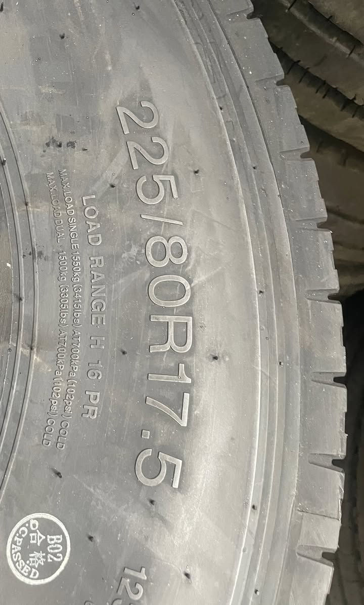 تاير جديد كنتر 17:5 انتاج 25  سعر الزوج 225 الف مكاني مجمع مشن بغداد متوفر جملة و مفرد يوجد توصيل 🚚 #كنتر
***********
