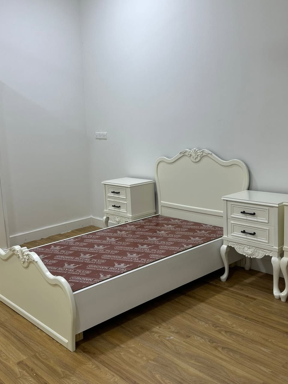 غرفة نوم بناتية للبيع نجارة عراقية عرض السرير 120cm للتواصل او الاستفسار خاص


**إذا كنت صاحب هذا الإعلان وتريد حذفه لأي سبب، رجاءا أرسل رسالة إلى الدعم الفني**