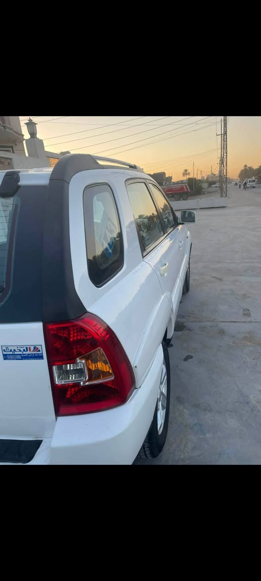 السلام عليكم من رخصه الادمان سبورتج تسعه للبيع السياره نضيفا جدآ بس جاملغ تصليح فقط 
1 تبريد ثلج 
2 كير مكينه حداديا نضيفه جداً 
3 تخم تايرات جدد 
ال122 وبيه مجال مكاني بابل محاويل 
***********
***********
