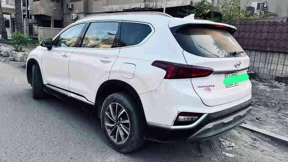 سنتافي 2019 
بدون ايرباك 
تحديد مسار 
رادار امامي وخلفي 
كشنات وستيرن تدفئة 
اوتو هولد 
2000 توربو 
ماشية 80 الف كيلو 
جاهزة تماماً من كلشي 
سعرها 20.000 دولار

0770 799 6556
عنوان زيونه
اتصل مكلفه بالنشر
