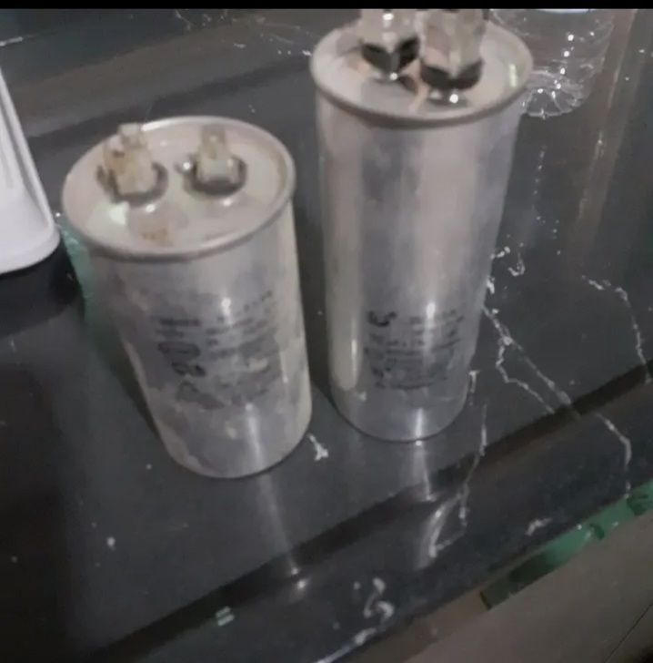 السلام عليكم 
بطل غاز بي كيلو فقط 
بوري سبلت جديد 
صونده تعبه الغاز نظيف 
كونديسرات سبلت عدد ٢ 
حط سعر وتوصيلك عليه


**إذا كنت صاحب هذا الإعلان وتريد حذفه لأي سبب، رجاءا أرسل رسالة إلى الدعم الفني**