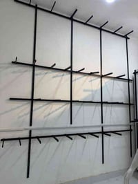 تعاليك ملابس مع اذرعه مساطر وشخاط   نظيفات جدا  للتواصل 07818066100 يو...