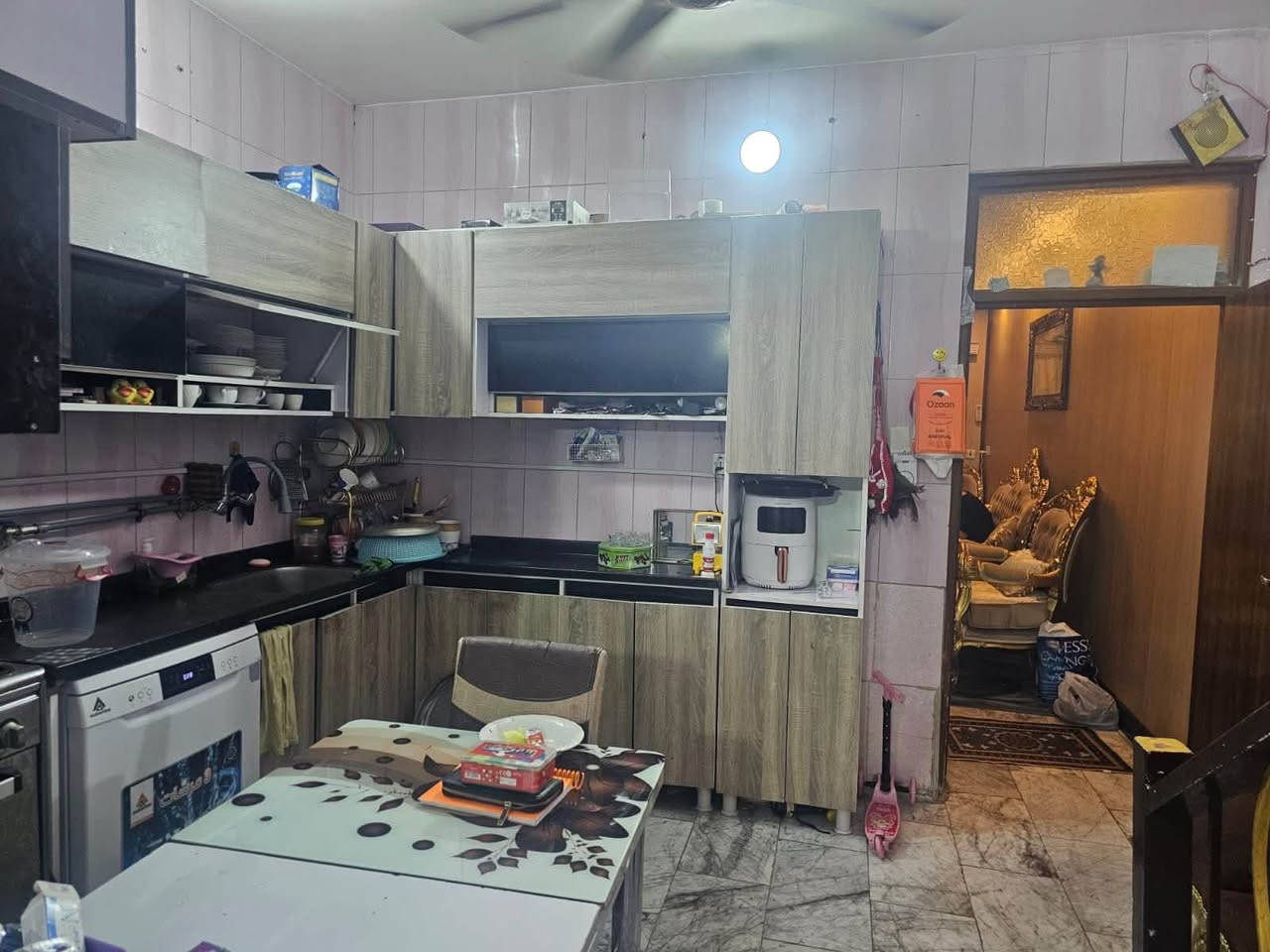 للبيع✅
88م.      22x4

🔸بناء نظيف/بناء مستقل/طابقين/غرف نوم عدد(3)
الموقع📍الشعب-حي التجار
🔸السعر:210 وقابل للتفاوض

مكتب الثقة للعقار
حي اور-شارع نادي النفط-مقابل مركز سناريا لطب الاسنان
***********📳
***********📳
