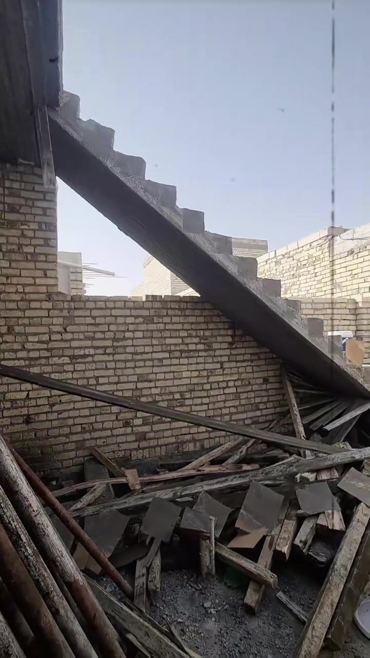 نجاره وتسليح كرسته وعمل او بس عمل كلشي نشتغل  في ميسان ومن الله التوفيق
 ***********وتساب فقط
