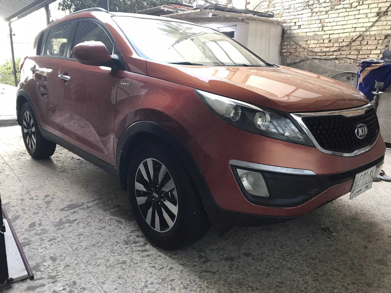 السلام عليكم سبورتج مديل ٢٠١٣خليجي محرك دوش بدون صبغ بدون تبديل سياره جاهزه محرك كير تخم تاير كله جديد مكاني بغداد الغزاليه لاستفسار ***********
