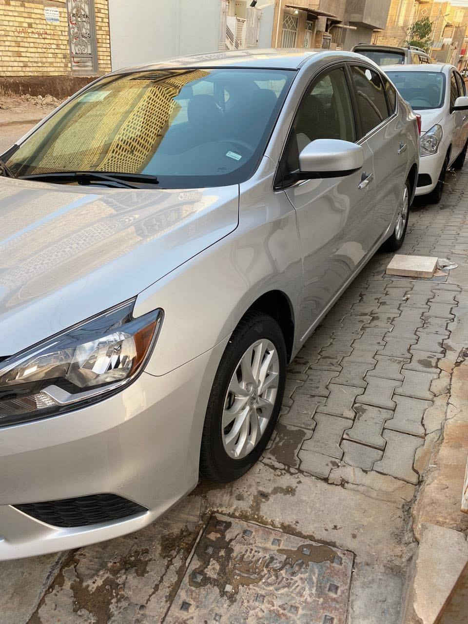 نيسان سنترا 19
فئه sv معروفه مواصفاته 
الممشى 96 الف كيلو 
الحادث مثل مموضح بالصوره وهنا بالعراق صار بيه شخط بين الباب والچاملغ الخلفي اثر دحچه 
السعر ١٢٥
***********
