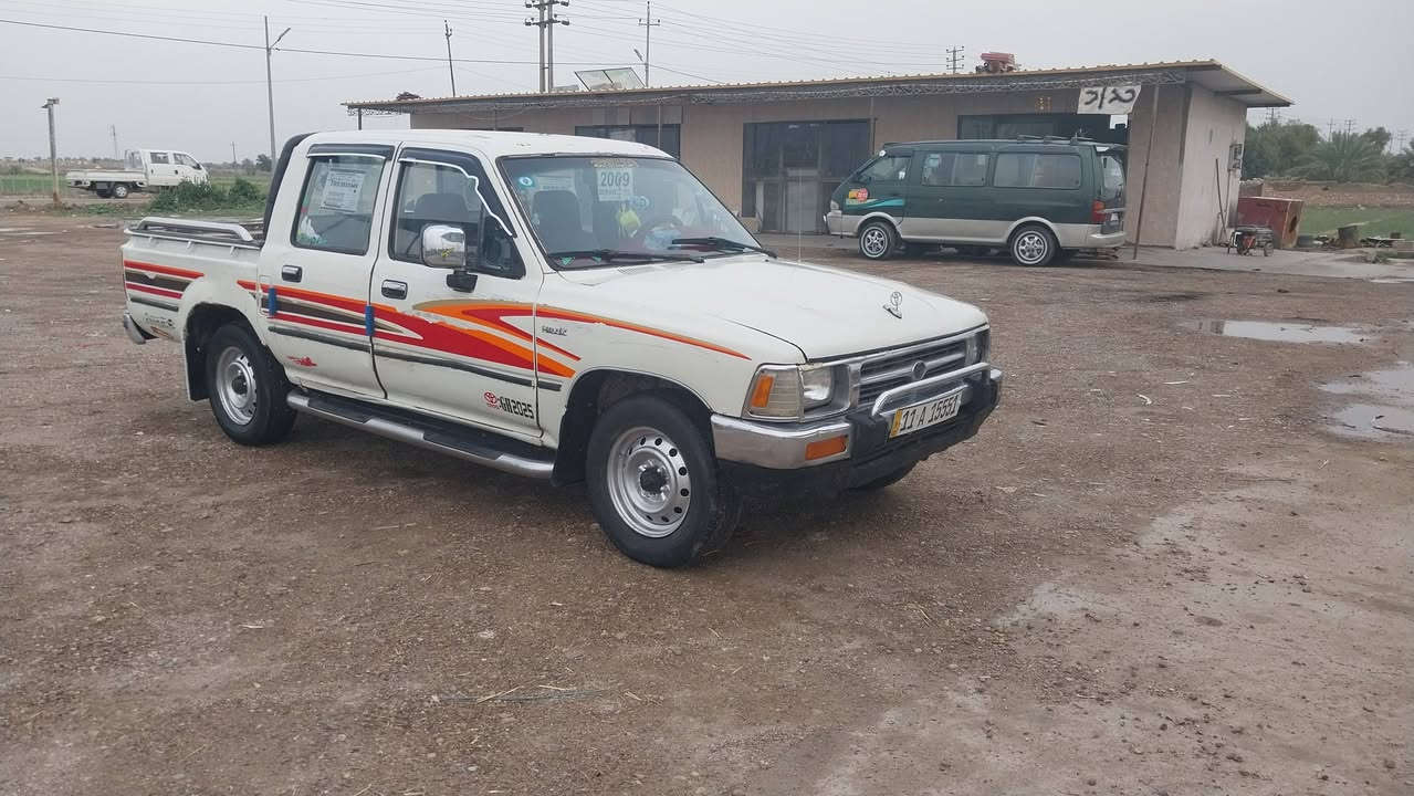 سلام عليكم بيكم تويوتا موديل ٩٢ محرك كير اكسن شاصي كله شرط رقم بغداد انكليزي تحويل مباشر كهربائيات كلها شقاله هاذا رقم هاتف وشراي يدلل. ***********
