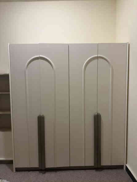 غرفه نوم  جديده ستعمال قليل العنوان بغداد البنوك  رقم الهاتف ***********
