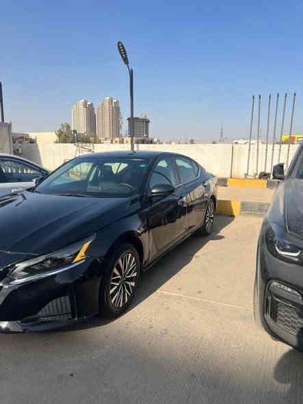 التيما موديل 2023 
مواصفات sv
سيارة حلو نضيف كلش 
سيارة فول فول بس مو سلايت 
سعر 110$ و مجال
رقم تليفون ***********
