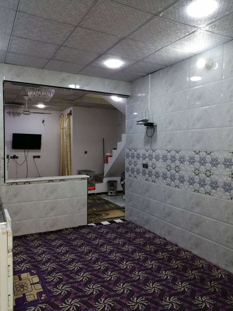 دار مساحته ١٠٠ متر
بناء مطبخ صاله غرفه صحيات منور عدد ٢
بناء بلوك صب كون كريت
شارع الزوار ملحق سكلة الكرعاوي قرب أسواق الميالي
الشارع تبليط ماء كهرباء انترنت
للاستفسار الاتصال على الرقم /***********
