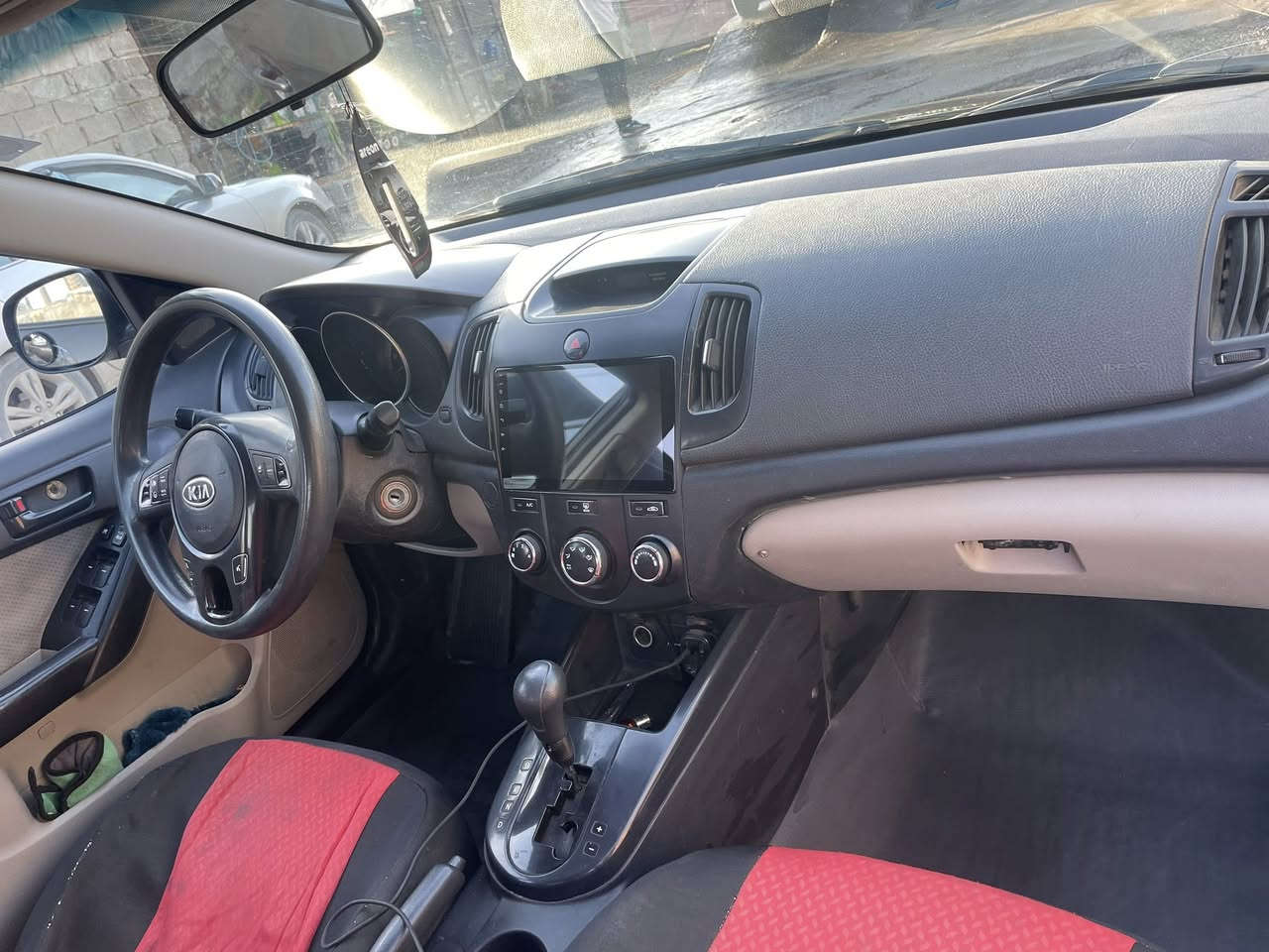 فورتي 2010 
صبغ حزام اثر شخوط بدون دواخل جاهزه مابيها نقص 
مكينه 2000
رقم ديالى بسمي 
بيع او مراوس بصفره حسب القناعه 
السعر 85 بيها مجال 
العنوان ديالى بعقوبه باب الدرب 
***********
