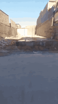 قطعة ارض للبيع (((رفت))) في حي الكوفة خلف الملعب قرب افران الزيتون مساحة ١٠٠ متر واجهة ٥ نزال ٢٠ كاملة كل الخدمات تبليط مقرنص ماء مجاري كهرباء الاستفسار
***********
