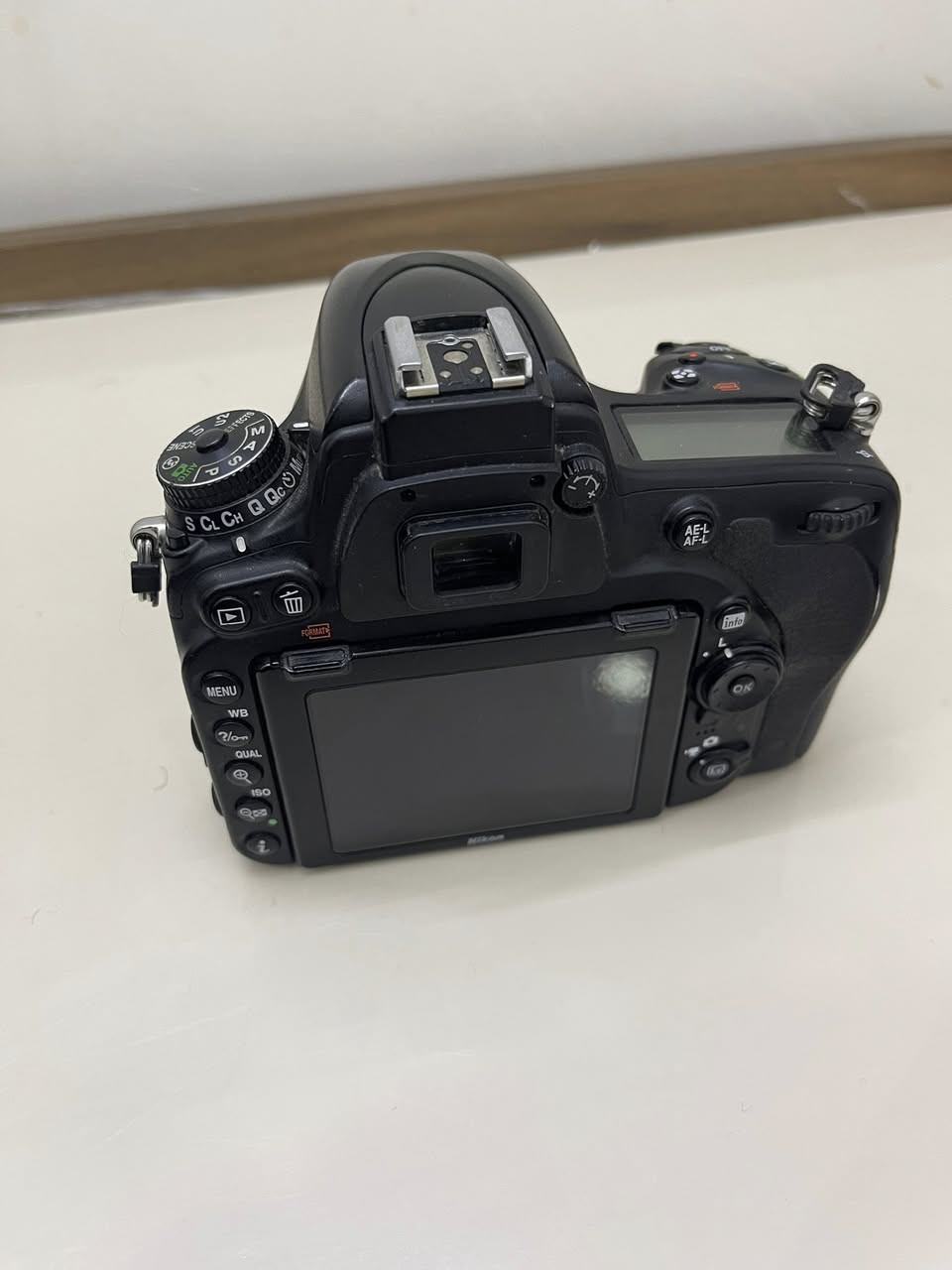 السلام عليكم نيكون d750 شتر 24 الف النظافة مثل ما موضح بالصور ملحقات بطارية +شاحنة  سعر 900 وبيها مجال 
*عدسة 24-120 نانو كرستال + كارتونة سعر 450 وبيها مجال 
*عدسة 70-200 سيگما جيل ثاني + جنطتها سعر 850 وبيها مجال 
مكاني بغداد البلديات للتواصل :
***********
