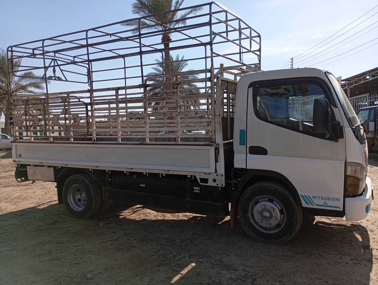 سلام عليكم كنتر البيع موديل 2017
السياره  مثل ما موضح بل فيديو 
السعر 205قفل 
لمو شراي لايتصل رجاءن 
لمو شراي لايتصل رجاءن 
رقم  الهاتف ***********
