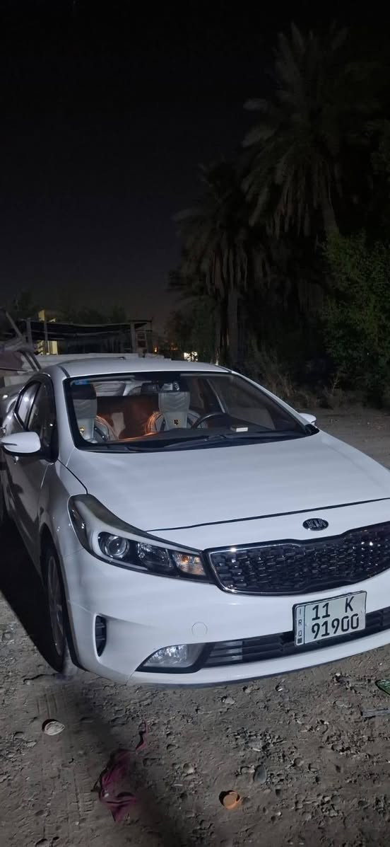 🚗 سيراتو خليجي موديل 2018 – للبيع
✔️ وارد خليجي
✔️ نظيفة ومستخدمة استخدام شخصي
✔️ ضربة خفيفة بالبنيد (مصبوغ نصّة فقط)
✔️ متوفر صور الحادث قبل التصليح لزيادة المصداقية
✔️ الباب الخلفي مضروب وبعده ما مصلح مرفق الصورة
✔️ ماشية : 130 ألف كم (قابل للزيادة)
✔️ رقم بغداد (شرط التحويل ثاني يوم)
💰 السعر: 120 قابل للتفاوض 
📞 للاستفسار والاتصال:
0783 806 6266
