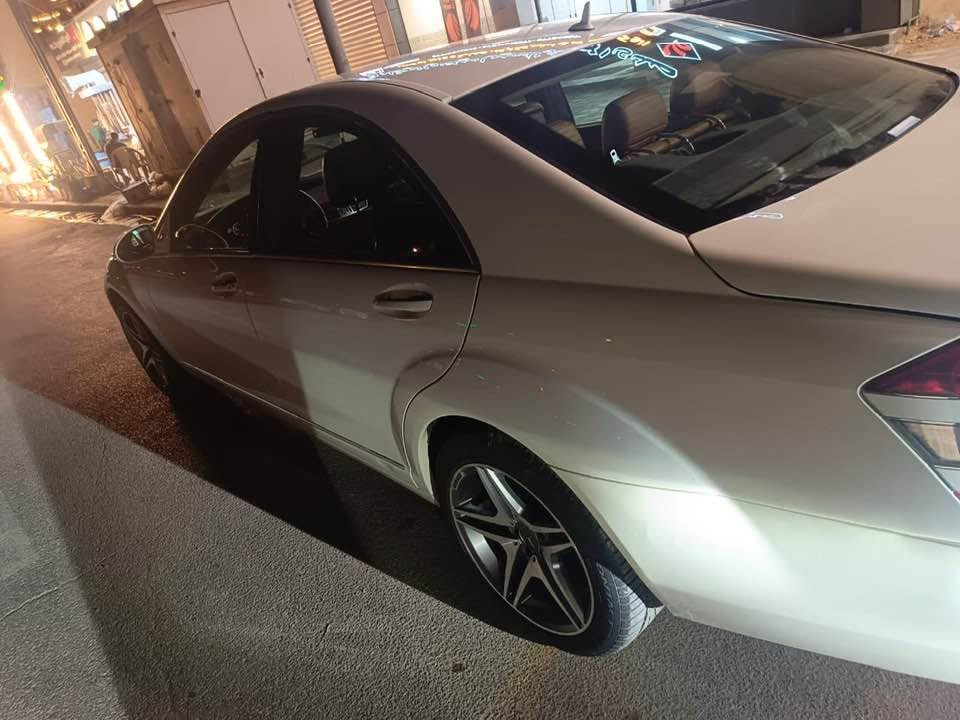 سلام عليكم مارسدس s350 موديل ٢٠٠٧ فول مواصفات رادار تحديد  مسار كامره  منظار ليلي واحد على واحد مناقصها اي شي سعرها 155باقي التفاصيل يم صاحب السياره اني مكلف ب النشر 

رقم صاحب السياره ***********
