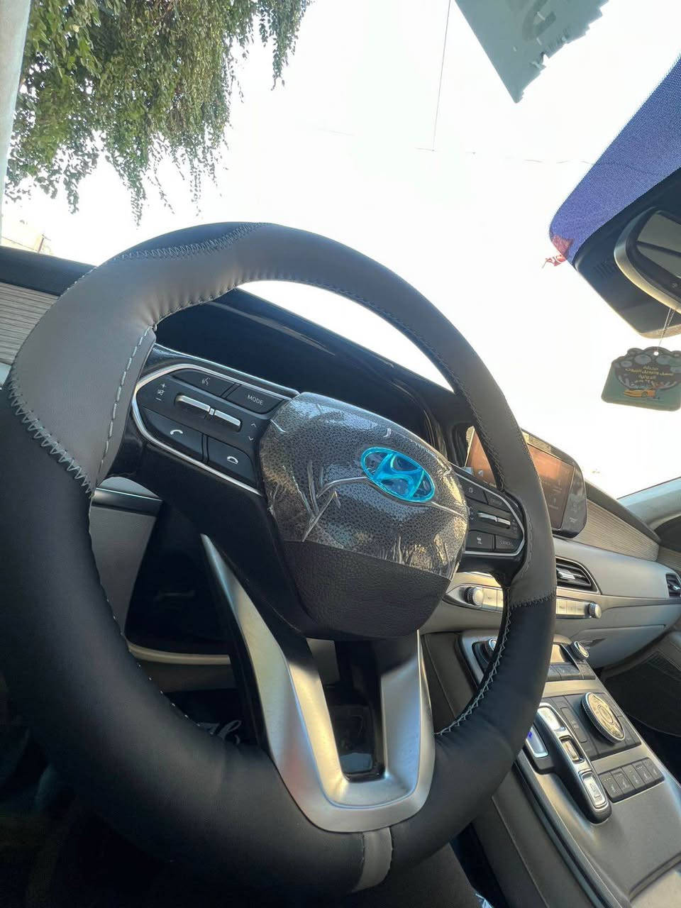 هونداي باليسيد 2022
وارد امريكي بيهة خمس قطع صبغ طخطخات 

فول مواصفات 1/1
بصمه عدد 5
كامرات 360درجه 
كشنات منفصل VIP+جلد+كهرباء
شاحن لاسلكي 
شاشه دجتل 
بنرامه 
صندوق كهرباء 
كير دكمه 
سايد بريك دكمه
رادارات امامي خلفي+جانبي
تبريد ٣قطع 
وبعد بيهة هواي مواصفات 

مكينه 6سلندر 
مكينه كير مكفولات 
تخم تاير صدر جديد 
رقم بغداد انكليزي تحويل ثاني يوم

معروضه 220
عنوان بغداد شارع فلسطين 
*********** بغداد, العراق
