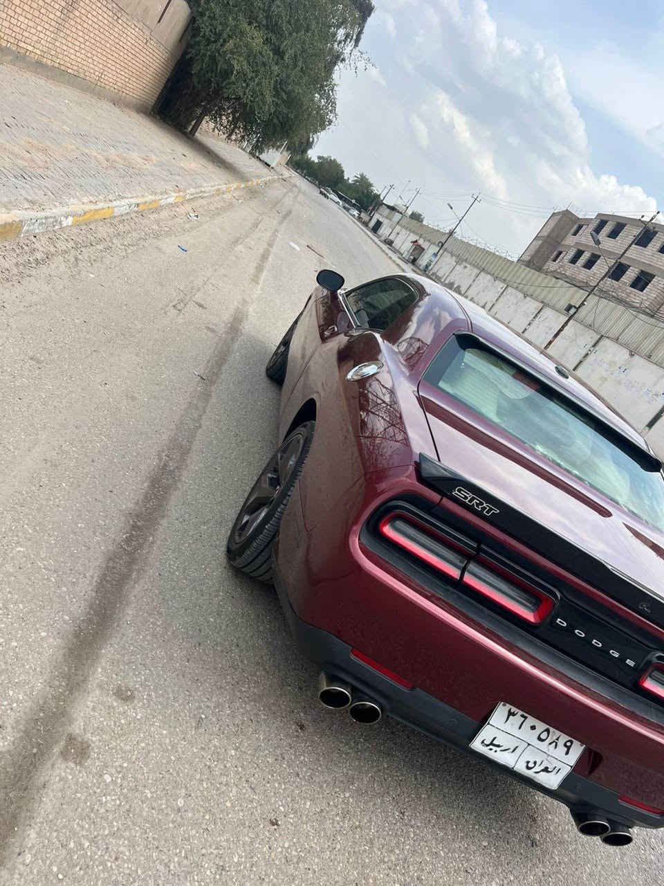 جالنجر 2017
Sxt
بدون ايرباك 
السياره حلوه ونظيفه
محدثه شاشه مالتها
كشنات جلد
بدون شواصي بدون لغود
محرك كير كفاله 
السياره بيها صبغ حزام 
ماشيه 100 m
السعر ب140 
مكاني بغداد سبع ابكار
*********** بغداد, العراق
