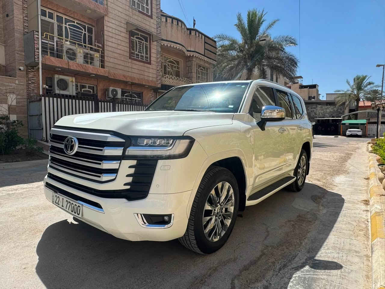 السلام عليكم 
٢٠٢٢ VX
مكفوله كفاله عامه جديده السياره على أيد وحده من الشركه شركه ساز
ماشية ٤٠ الف 
رقم السياره اربيل رقم عادي مو مميز
عنوان السياره بغداد 
للاستفسار ***********
