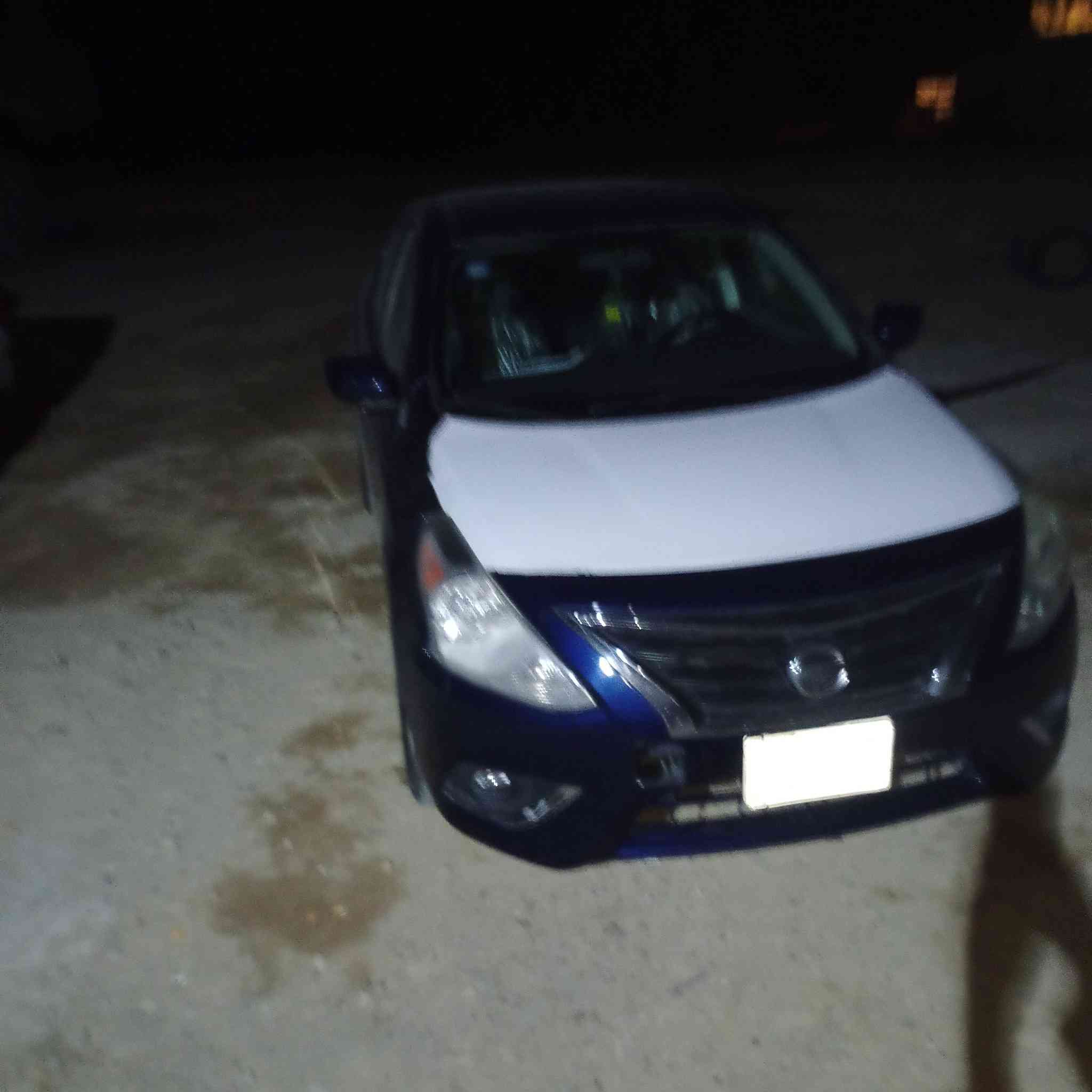 السلام عليكم..نيسان فيرسا موديل ١٩ للبيع السياره حلوة وخير من الله نظيفه حيل اي نقص مابيه السعر ٩٠ وبيه مجال للا تصال ***********.  ***********
