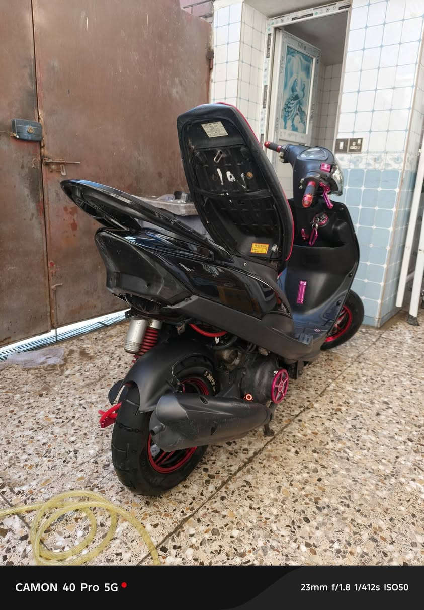 سلام عليكم
ماكس عدله بلاديه تزويد خارجي فقط 
مكان بغداد البياع 600 وبيه مجال قليل  
***********
