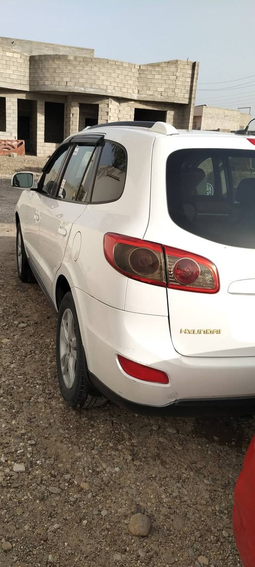 السلام عليكم سنتافي موديل ١١ سنويه ل٢٩ صبغ اربع قطع بدون دواخل محرك سته دوش ٣٥٠٠ خمسه راكب  السعر ١٣٠ وبيه مجال ويرهم مراوس حسب القناعة مكان السياره تكريت رقم الهاتف ***********    ***********
