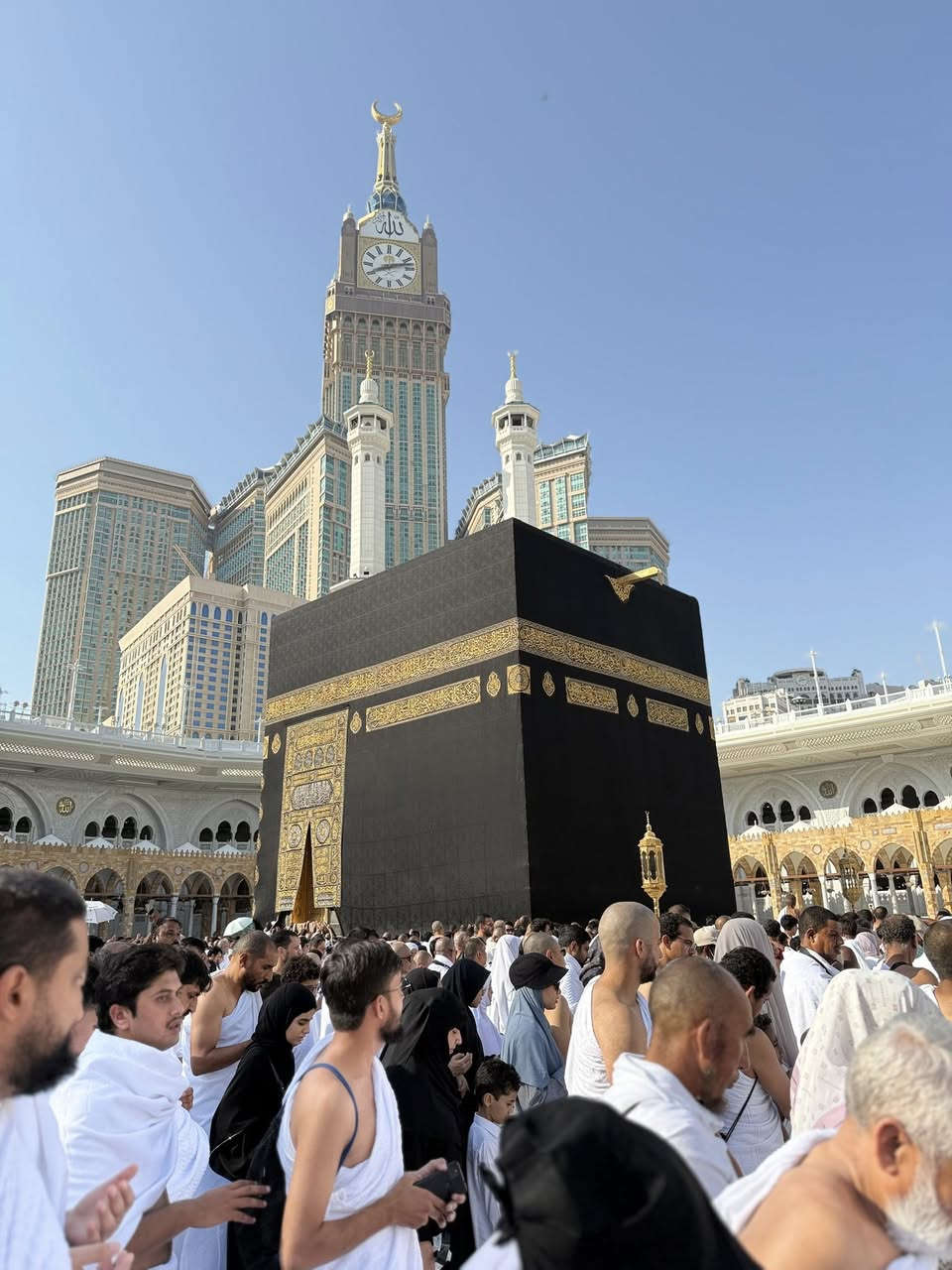 بسم الله وعلى بركة الله مستمرون بأستلام جوازات شهر محرم الحرام لعام 1447هـ
موعد السفر 2026/7/4
[بإداره الشيخ محمد نجم الدين]
الرحله تكون عن طريق البر🚎 
فعلى الراغبين تسليم جوازاتهم 
السكن في المدينة المنوره مركزية 
السكن في مكة المكرمة في فندق زوار البيت او فندق واحة الضيافة
البرنامج يكون كالتالي:-
ثلاث ليالي في المدينة المنورة خمس ليالي في مكة المكرمة 
مع وجبتين طعام(فطور صباحي وغداء) اضافه الى الهدايا حقيبة كبيره🧳+ حقيبة صغيرة👜 واحرام رجالي او نسائي 
والبرنامج شامل جميع المناسك و المزارات في المدينة المنورة ومكة المكرمة
للاستفسار اكثر الاتصال على الارقام⬇️
***********    الشيخ محمد نجم الدين
***********    عبدالرحمن
***********     علاء الدين
