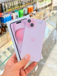 ايفون 15 بلاس • ٢٥٦ • بطارية ٩٨%