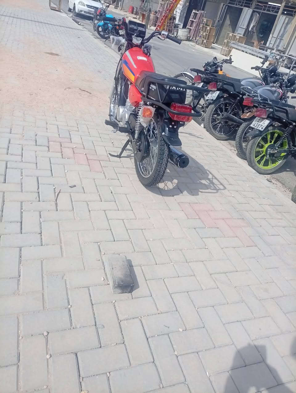 للبيع دراجه كل زيرو شاصي 16 اول يوم الها تطلع بالشارع كل الزيرو شرط احمد شهاب غرابا مختمه احمد شهاب اوراق اصليه شراي بيجي خاص او ينتصر الرقم***********)(سعر 850 مال متوازي محرك نانا اصلي
