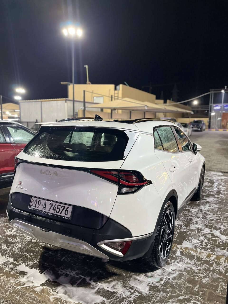 سلام عليكم
سبورتج خليجي 
2025
ماشيه 28الف كيلو
رقم كربلاء 
بيه بارد جداً بسيط في الجاملغ الامامي الايسر 
رادار 
حساس امامي 
حساس خلفي 
نقطه عمياء 
جنطه كهرباء 
بانوراما
العنوان كربلاء ***********
