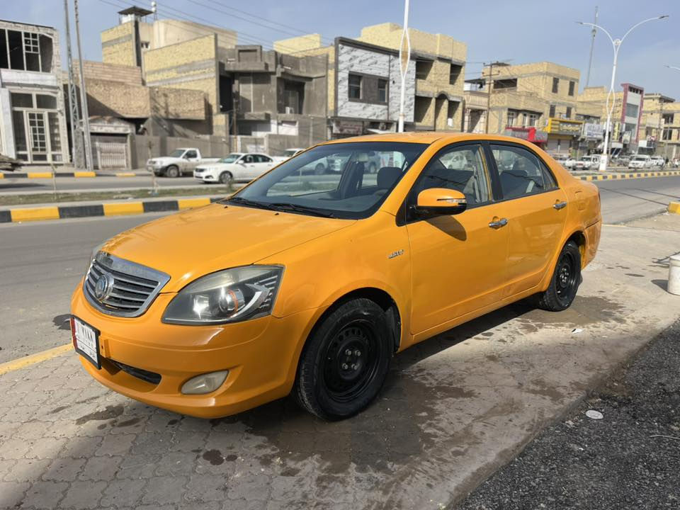 سلام عليكم
جلي موبل للبيع 2013 

كير ومكينه كورله نحله 1800 

حداديه وتايرات كامله وتبريد عوزه بس غاز منظومه كامله مالته 

سياره عوزه ترتيبات بسيطه ما فارغ لان شغلي يحكم كامره وشاشه ومنظومه زنون كامله 
سعره 55 وبيه مجال 
وعدي وكاله عامه ومصفره هيئه وغرامات 

***********
