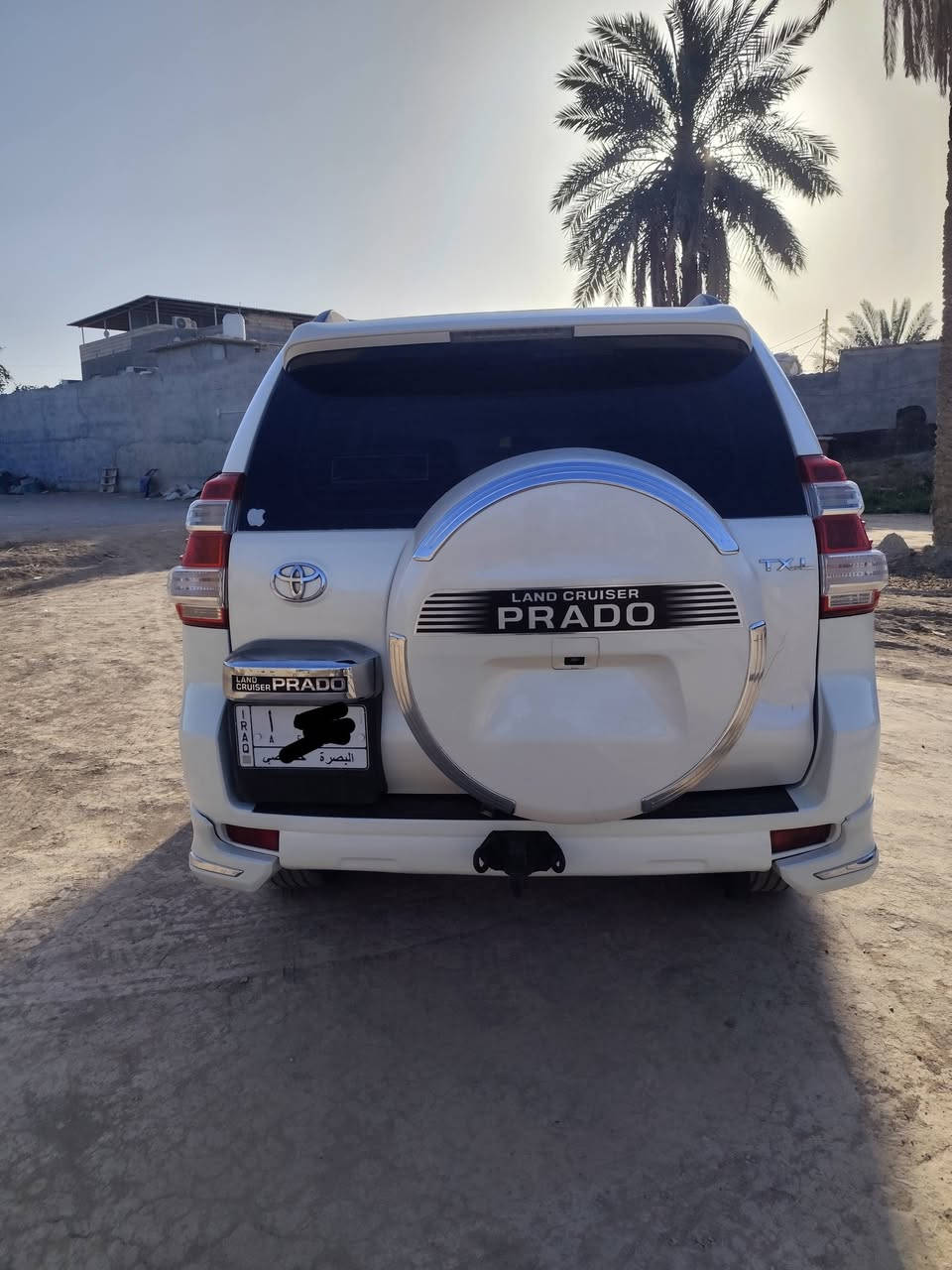 سيارة ابرادو خليجي كويتي موديل 10  TXI كفاله من الضربه بيها صبغ بنيد والقماره اثر جراد وصور جراد موجوده محرك والكير كفاله سته سلندر تبريد ثلاث قطع ثلاجه حداده تخم تاير دبل تانكي فتحة سقف إدامة كامله للسيارة من نوزلات وفيت بم وابلكات سيارة مال جناي السعر  220 وبيها مجال للشراي العنوان البصرة الرقم ***********
