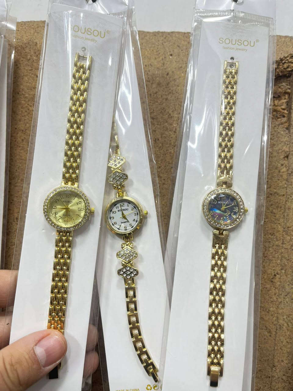 شلعة ساعات نسائيه 27قطعة


**إذا كنت صاحب هذا الإعلان وتريد حذفه لأي سبب، رجاءا أرسل رسالة إلى الدعم الفني**