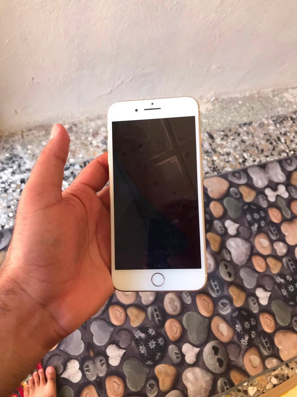 ايفون ٧ بلاس بعده جديد يحتاج بس بطاريه ممفتوح سعره ٨٠ ذاكره ٣٢ مدينه الصدر رقمي ***********
