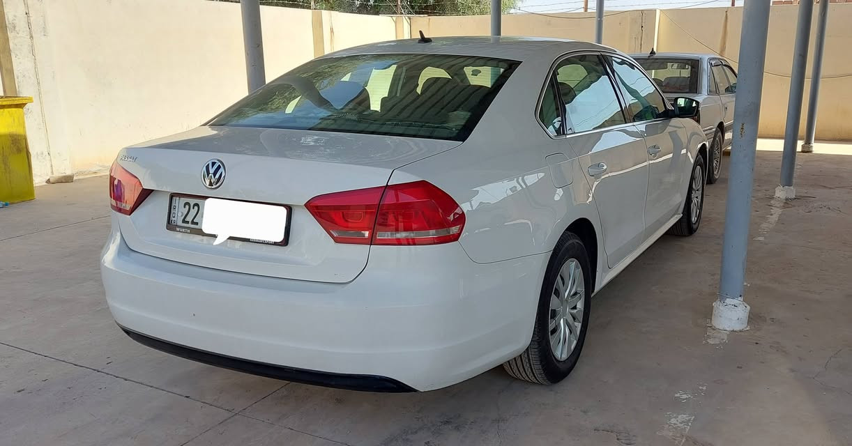 باسات موديل ٢٠١٤ بيها قطعتين واشويه صبغ بالجامرلج خلفي سعر ١٤٠ بيها مجال مكان كركوك تفاصيل رقم موبايل ***********
