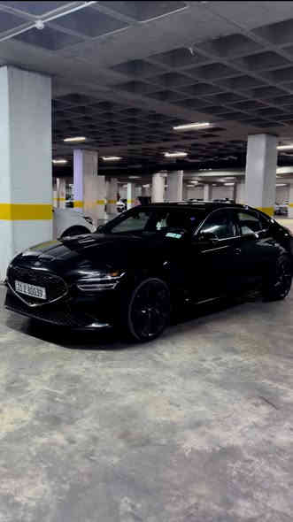 سلام عليكم (g70 3,3T) 2023 بلاك ادشن سته سلندر ماشية 18 الف ميل للبيع
السيارة جديدة قطعه وحده الضرر فقط جاملغ خلفي
السيارة نظيفة حيل بدون ايرباك ايرباكات سليمة تخبل بلعافية على الياخذها 
🔹سته سلندر تون تيربو
🔹 بلاك ادشن 
🔹دفع رباعي AWD
🔹كشنات تدفئة تبريد
🔹 بنوراما 
🔹الداخل سبورت حزام احمر كلش حلو داخلها 
🔹وضعيات قيادة كلها موجوده لحد sport+
🔹كشنات كهرباء و وضعيتن للخزن 
🔹 شحن لاسلكي 
🔹ترحيب مري
🔹و تحديد مسار و هاي الامور كلها موجودة 
🔹و بيها تعديل شوت رياضية من BMS سعرهن بلموقع 400$ لون ازرق صاروخ السيارة ما شاء الله
السيارة دخول جديد و رقم حلو جديد بس تاذيت بسبب صعود الكمرك 
🔹السعر 290$ مكان السيارة بغداد شارع فلسطين ***********
