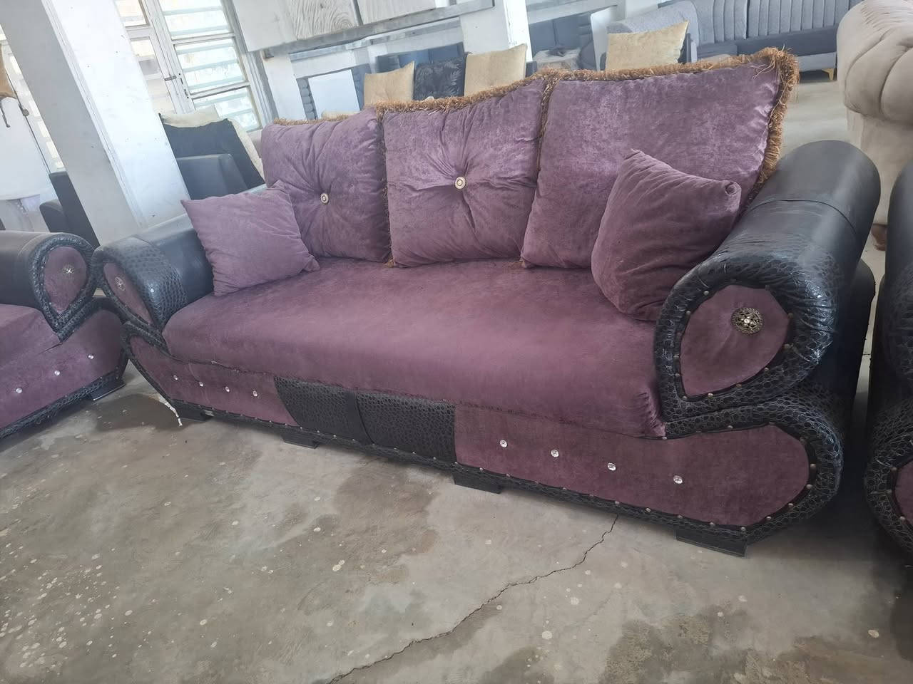 تخم باله تركي  نظيف جدا  10نفر اسفنج ضغط طبي بولستر  نضيف باله تركي
الحمزه الغربي ***********
