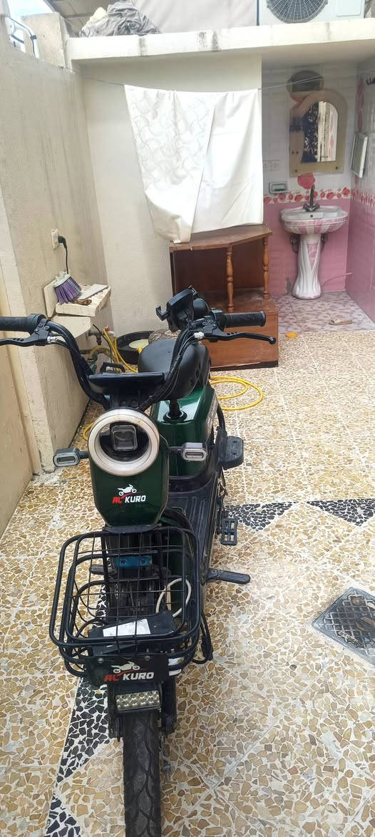 ماطور شحن للبيع
2بصمات 
تشغيل عن طريق الكارد والسويچ
بايدارات شغالات 
بطاريات قبل شهر بدلتهن 
تايات نضيفات دبلات شغالات 
السعر 375,000وبي مجال 
الشاحنه موجوده اصليه مال الماطور 
الرقم ***********
