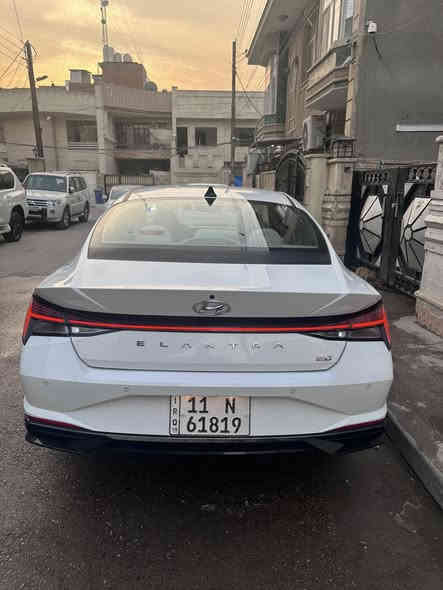 السلام عليكم 
النترا موديل 2021 خليجي محرك 2000 بصمة ،فتحة فول ،شاحن واير ليس لد نهاري امامي خلفي،حساس خلفي امامي ،قطعتين تبريد ،ثلاث تحكمات أنظمة قيادة،مري شفط ،شاشة اندرويد،مكفوله من الصبغ والبارد من عدا رصعه بسيطه بالجاملغ الخلفي مسحوبه والباقي مكفول 
والسياره ماشيه 51 استعمال نظيف جداً والسياره مال بيت بأسمي رقم بغداد الجديد الإنكليزي 
والمكان السيديه
والسعر 163$
وهذا رقمي ‭0790 129 1286‬
