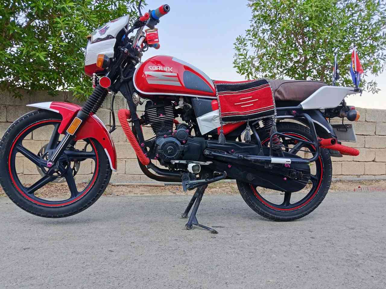 السلام عليكم دراجه دايون للبيع موديل 22دراجه مكفوله كفاله عامه وراق كامله سعر900 وبيها مجال مكان ديالى بعقوبه تقاطع الساده استفسار عل هاذا الرقم ***********
