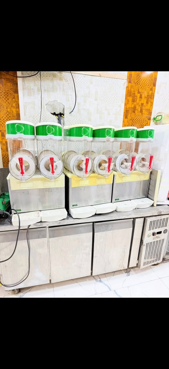 ازبري براص ايطالي
اطلس دبل كمبريسر 

عدد 3

كلشي بيهن جديد 

شغالات جاهزات 

 السعر والتفاصيل مراسلة الصفحه 

او الاتصال ع الرقم ***********

العنوان البصره
