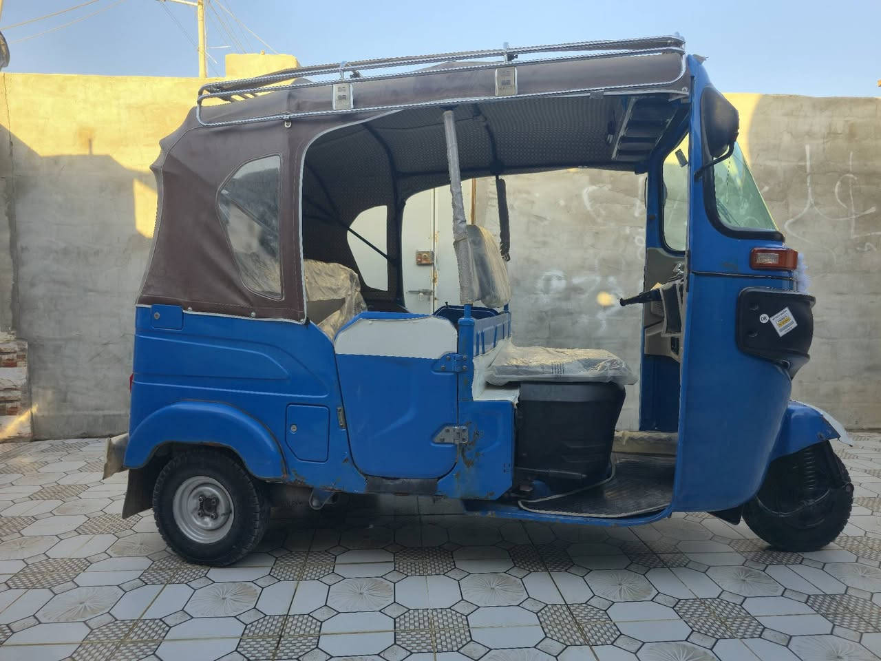 تكتك للبيع موديل ٢١ كفاله كشر ومكينه 
تكتك مال جناي فقط خياسات لا غير 
مكينه وكشر كفاله تجي وتشوف بعينك 
 
مكان بصره قرنه ***********
